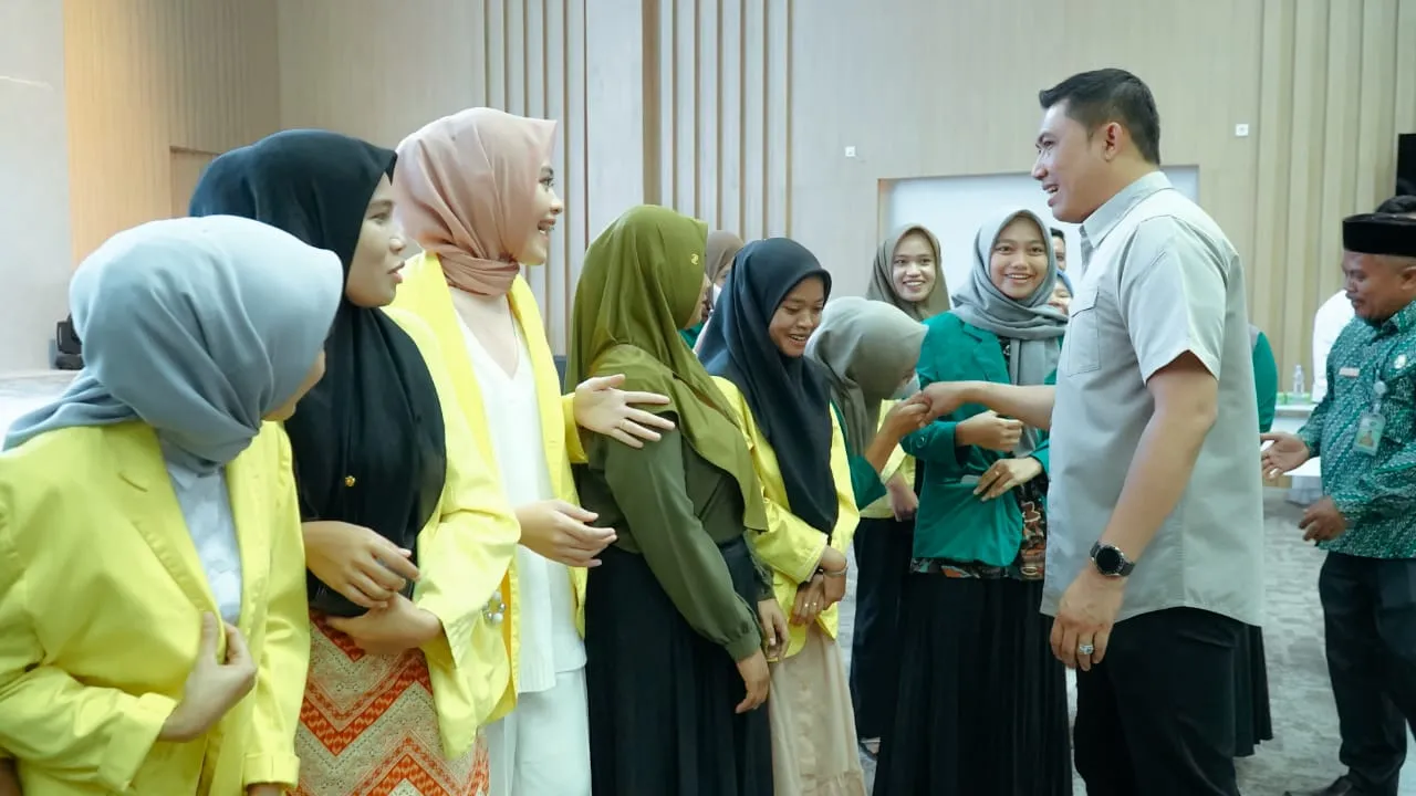 60 Mahasiswa Kurang Mampu Di Batubara Terima Beasiswa