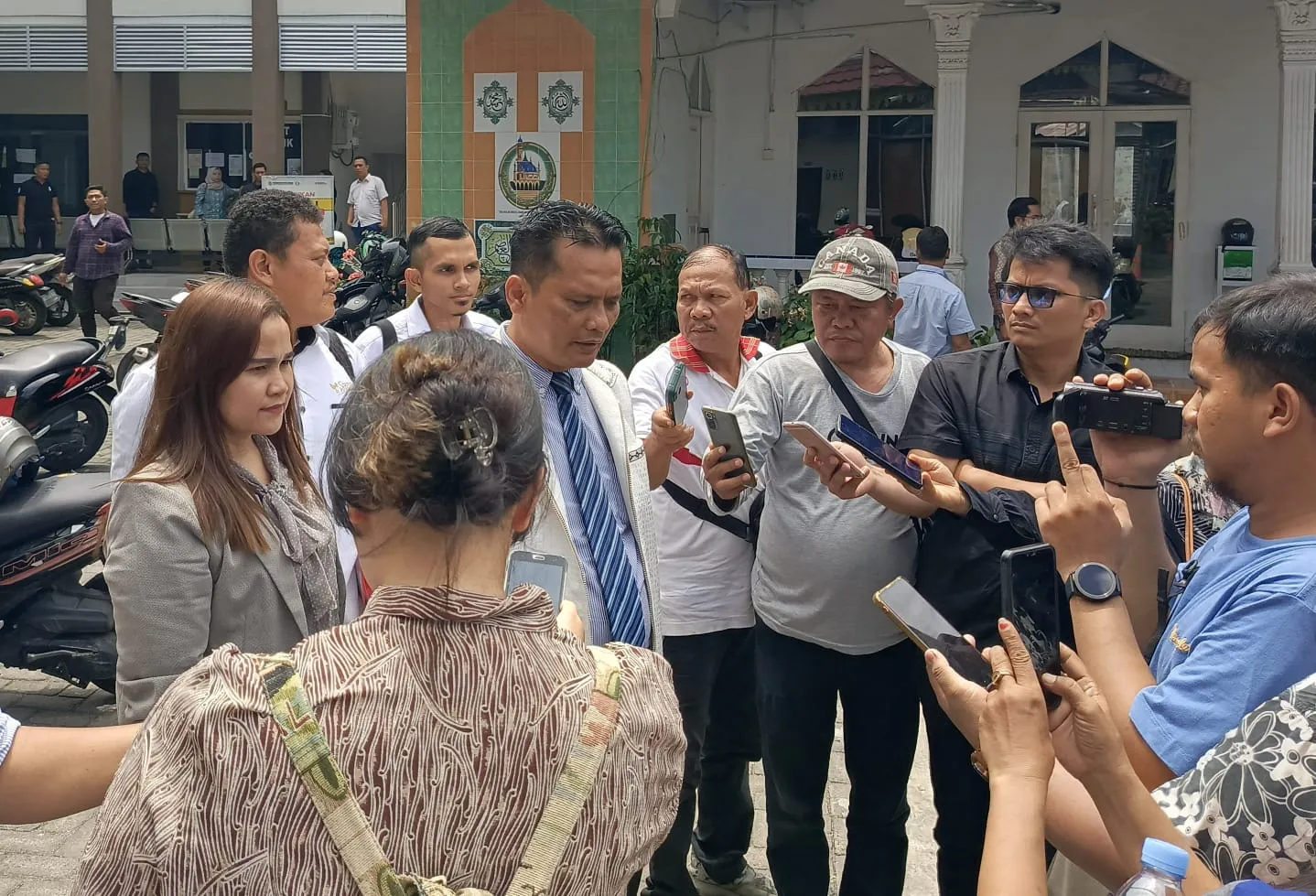 Kasus Pemecatan Siswa Sampoerna Academy, Pengacara Ungkap Kejanggalan Mediasi