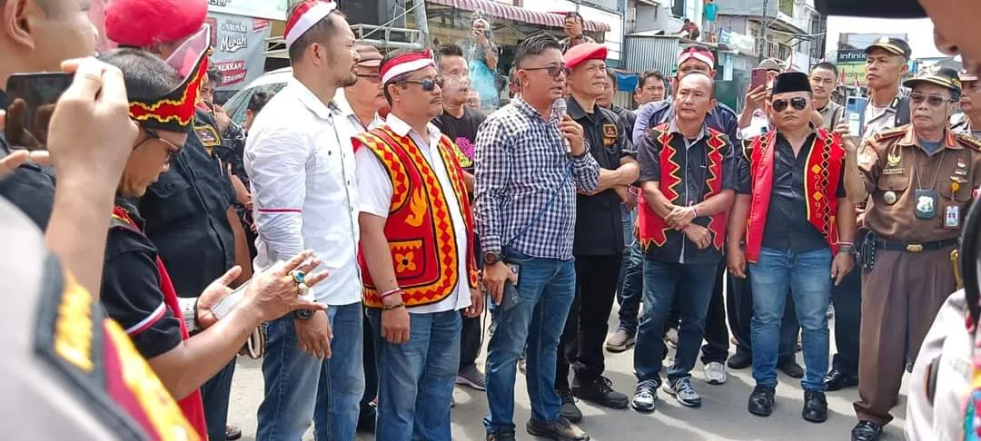 Aliansi Nias Terang Demo Kantor PLN,  Tolak Relokasi PLTG 25 MW