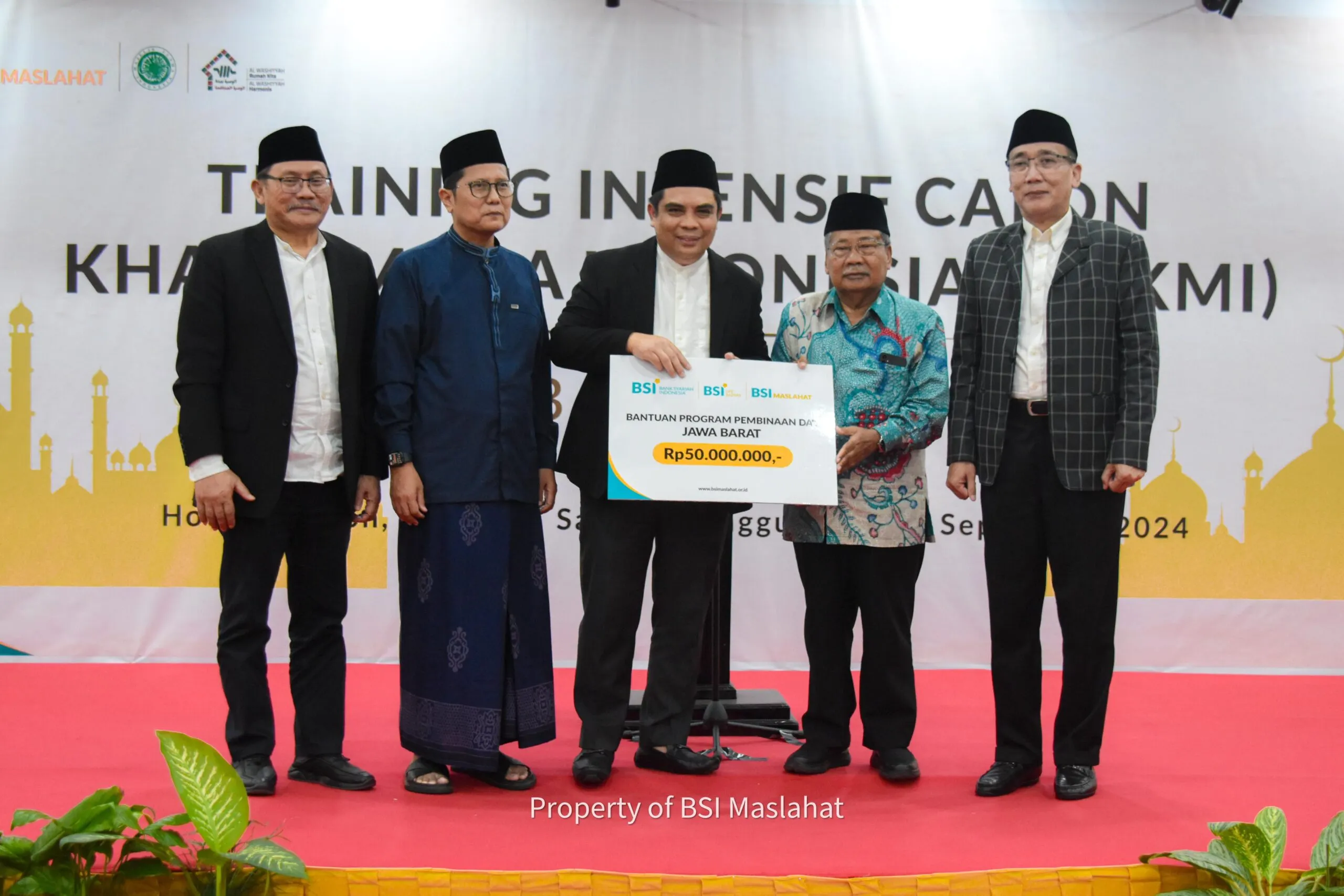 BSI Maslahat, MUI Dan Yayasan Al Washiyyah Gelar Training Calon Khatib Muda