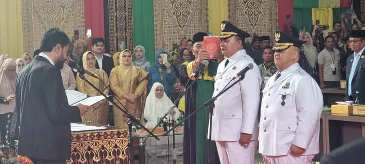 Penjual Tiket Mopen KAI, Dilantik Jadi Bupati Agara