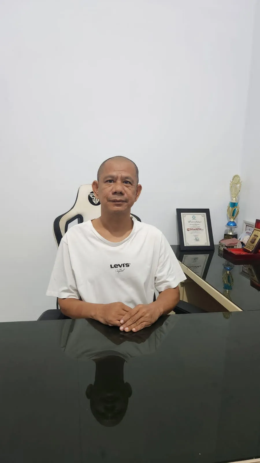 Peduli Ramadhan 1446 H, Ketua Pewarta Berbagi Sembako Di Jumat Barokah
