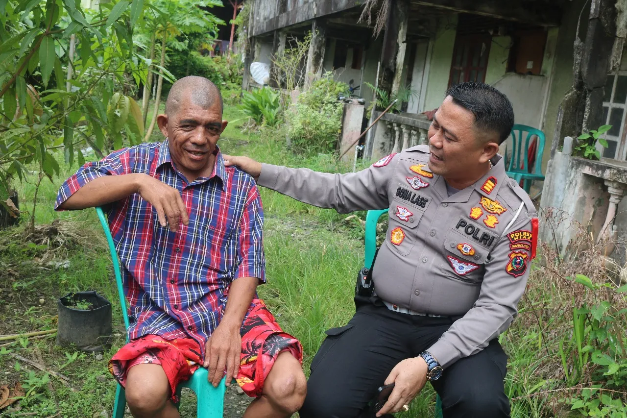 Satlantas Polres Nias Kunjungi Korban Laka Lantas