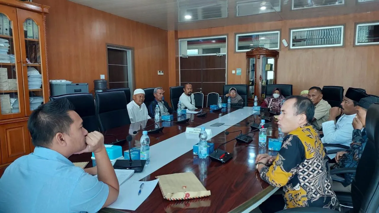 Komisi I DPRD Medan Minta Tinjau Ulang SK Kepling 13 dan 14 Kelurahan Titi Papan