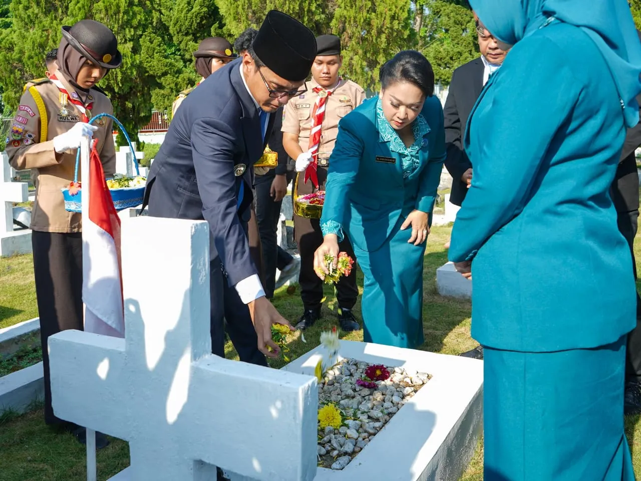 Sambut HUT Ke 435 Medan, Rico Waas Pimpin Ziarah Di TMP Bukit Barisan