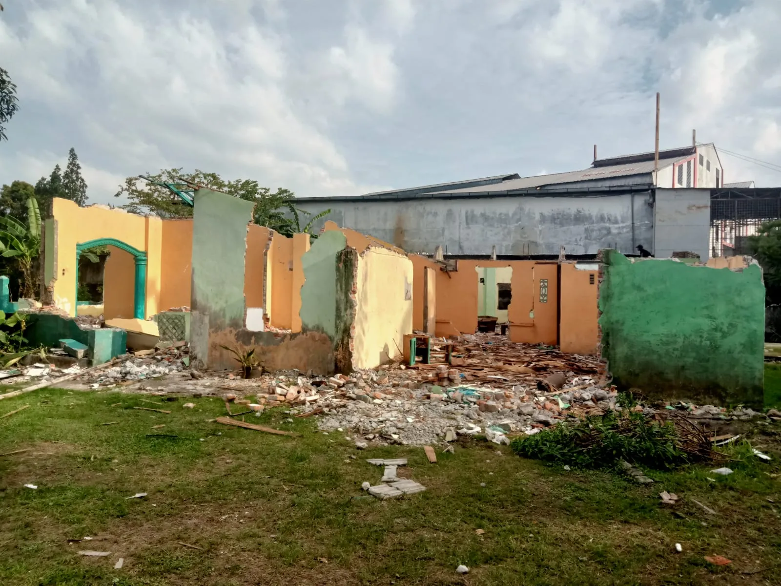 Rumah Jalan Bundar Komplek PJKA Sudah Dikosongkan, Tapi Kerohiman Belum Tuntas