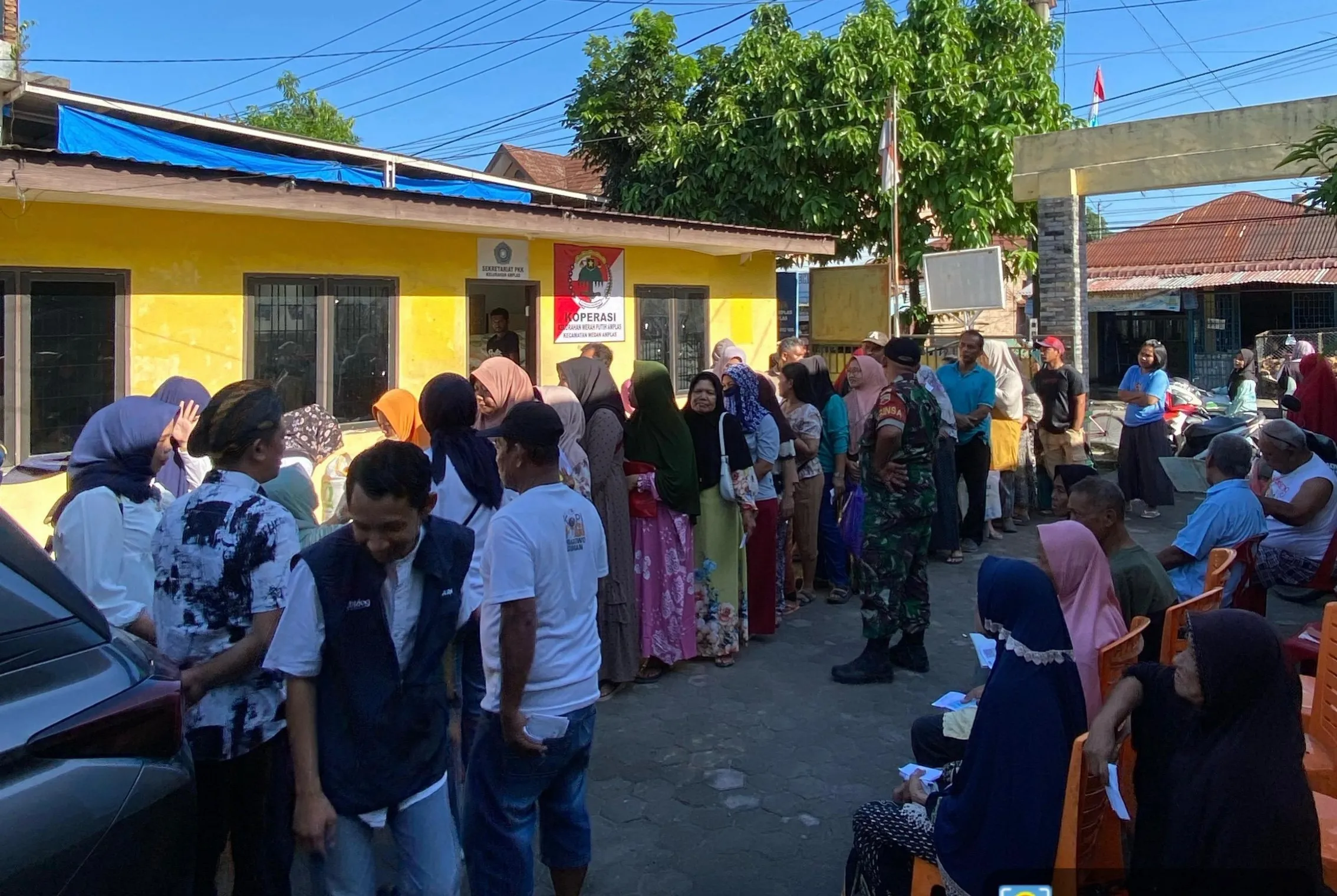 BULOG Berikan Bantuan Pangan Beras Gratis Kepada 832.772 Penerima Di Sumut