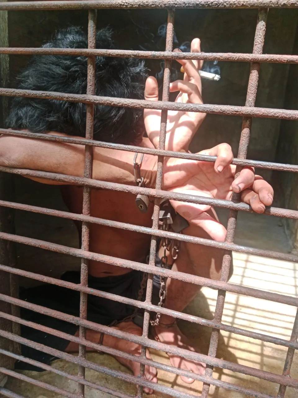 Aniaya Ibu Kandung, ODGJ Dipasung Dengan Rantai Dalam Rumah