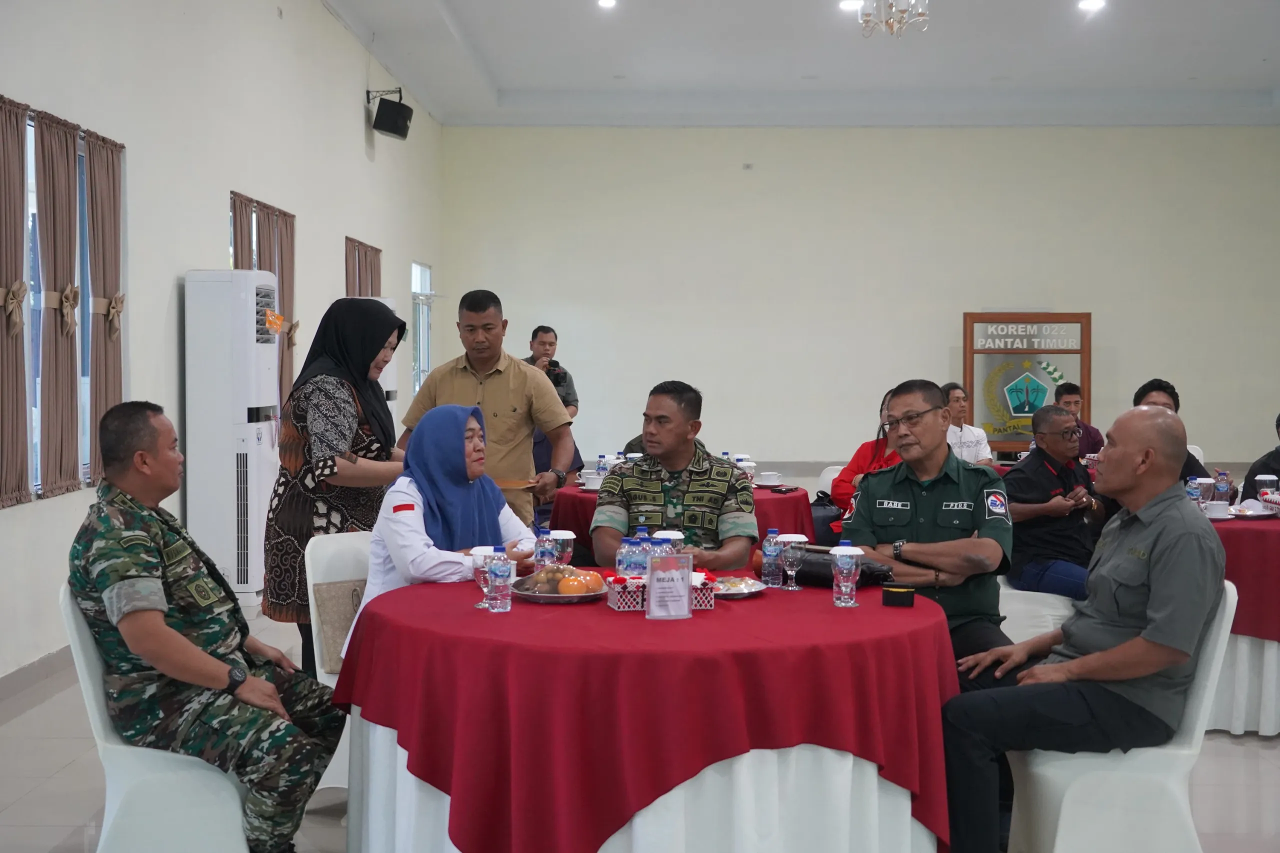 Terjalin Informasi Dengan Baik, Danrem 022/PT  Coffee Morning Bersama Rekan Media