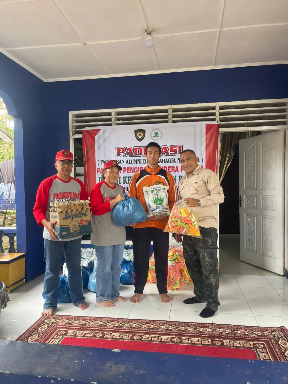 PADI NASI Salurkan Bantuan Korban Banjir Purna Paskibraka Langkat