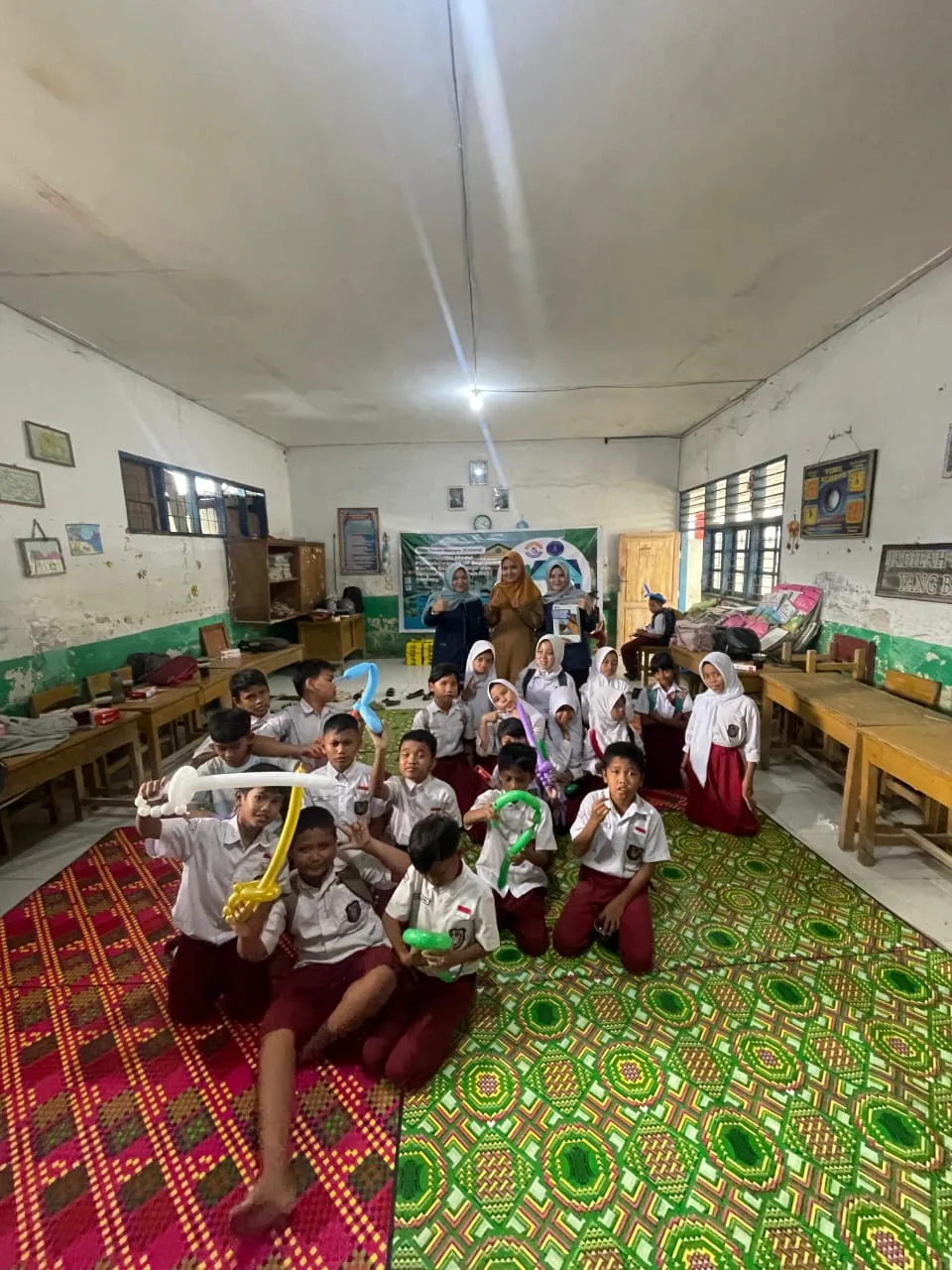 Dosen UMA Berikan Pembelajaran Aktif Di Sekolah Terdampak Banjir SDN 101729 Sunggal