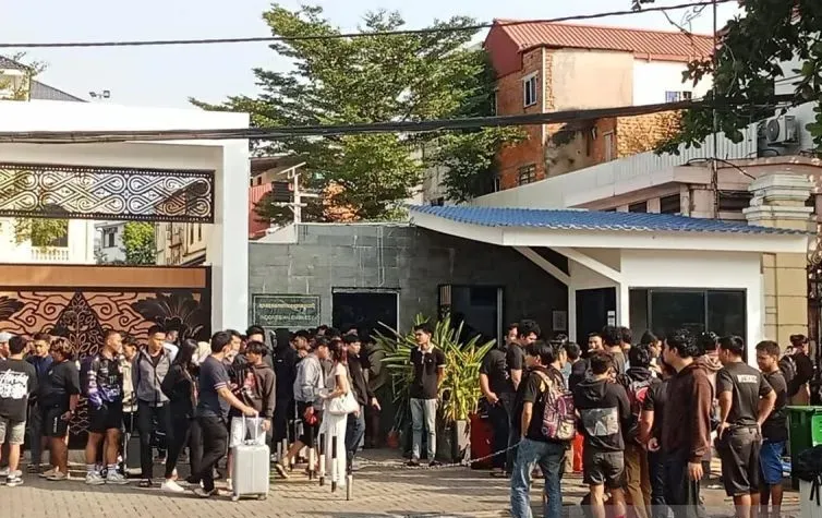 1.440 WNI Korban 'Scam' Datangi KBRI Phnom Penh