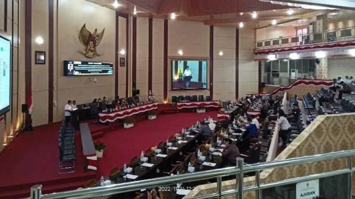 Pandangan Fraksi-Fraksi DPRD Medan Terhadap Ranperda Usulan Inisiatif Di Paripurnakan