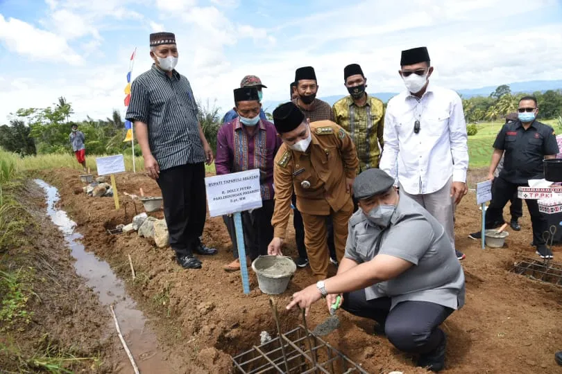 Bupati Tapsel Dorong Masyarakat Huta Ginjang Jadi Duta Wisata Desa