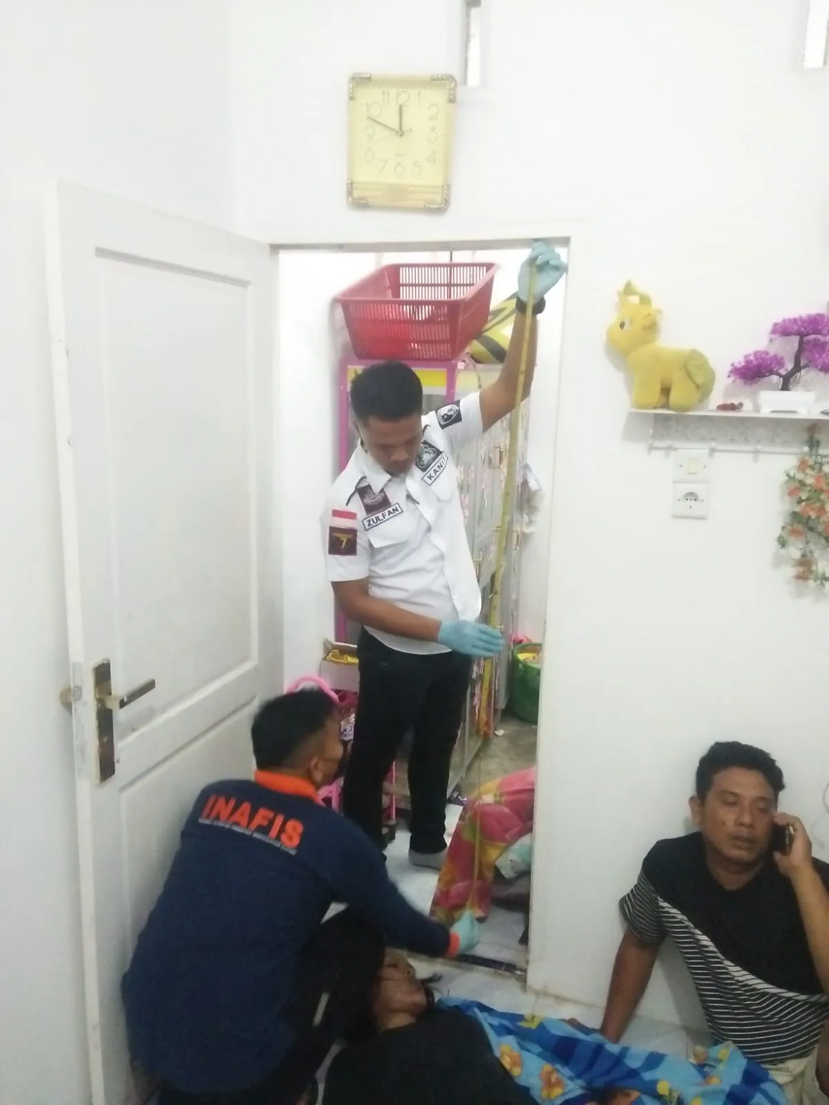 Suami Di Rumah Sakit, Istri Gantung Diri Di rumah