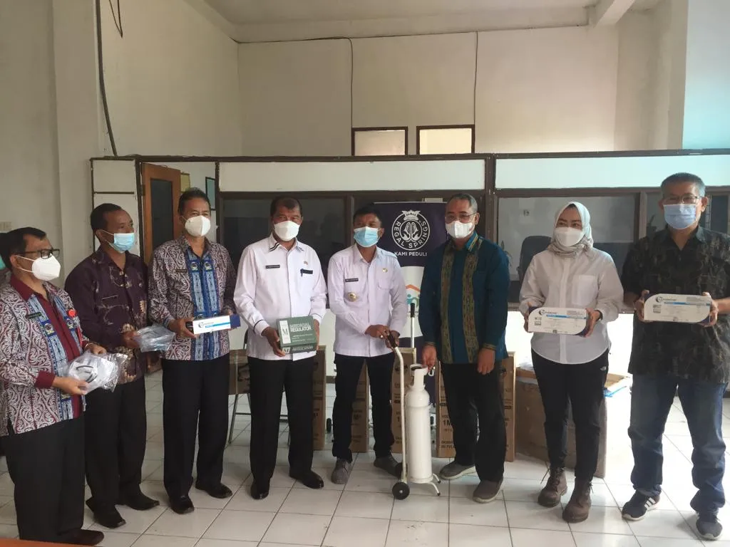 Komit Berperan Penanggulangan Covid, RSI Beri Bantuan Alat Medis Tiga Daerah
