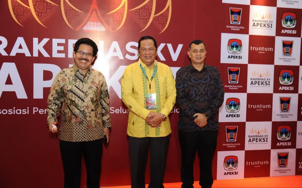 Wali Kota Sidempuan Hadiri Rakernas XV Apeksi 2022 Di Padang