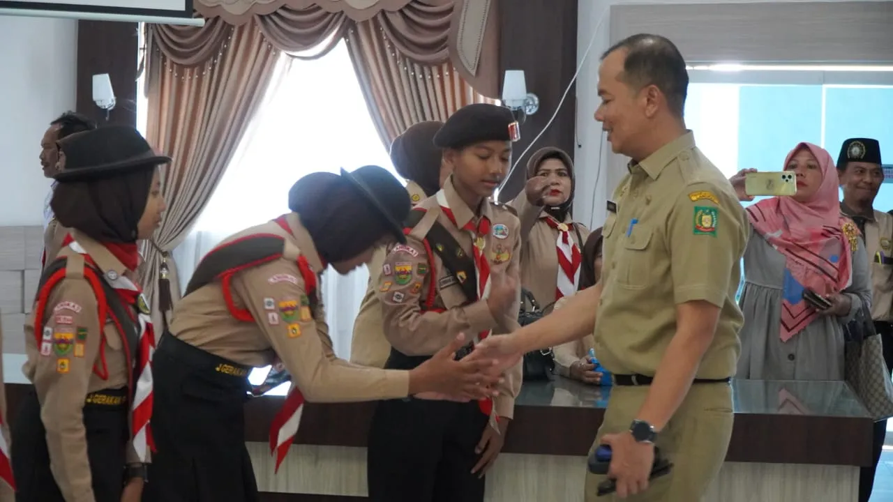 Sekdakab Langkat Lepas Keberangkatan 21 Peserta Jambore Nasional