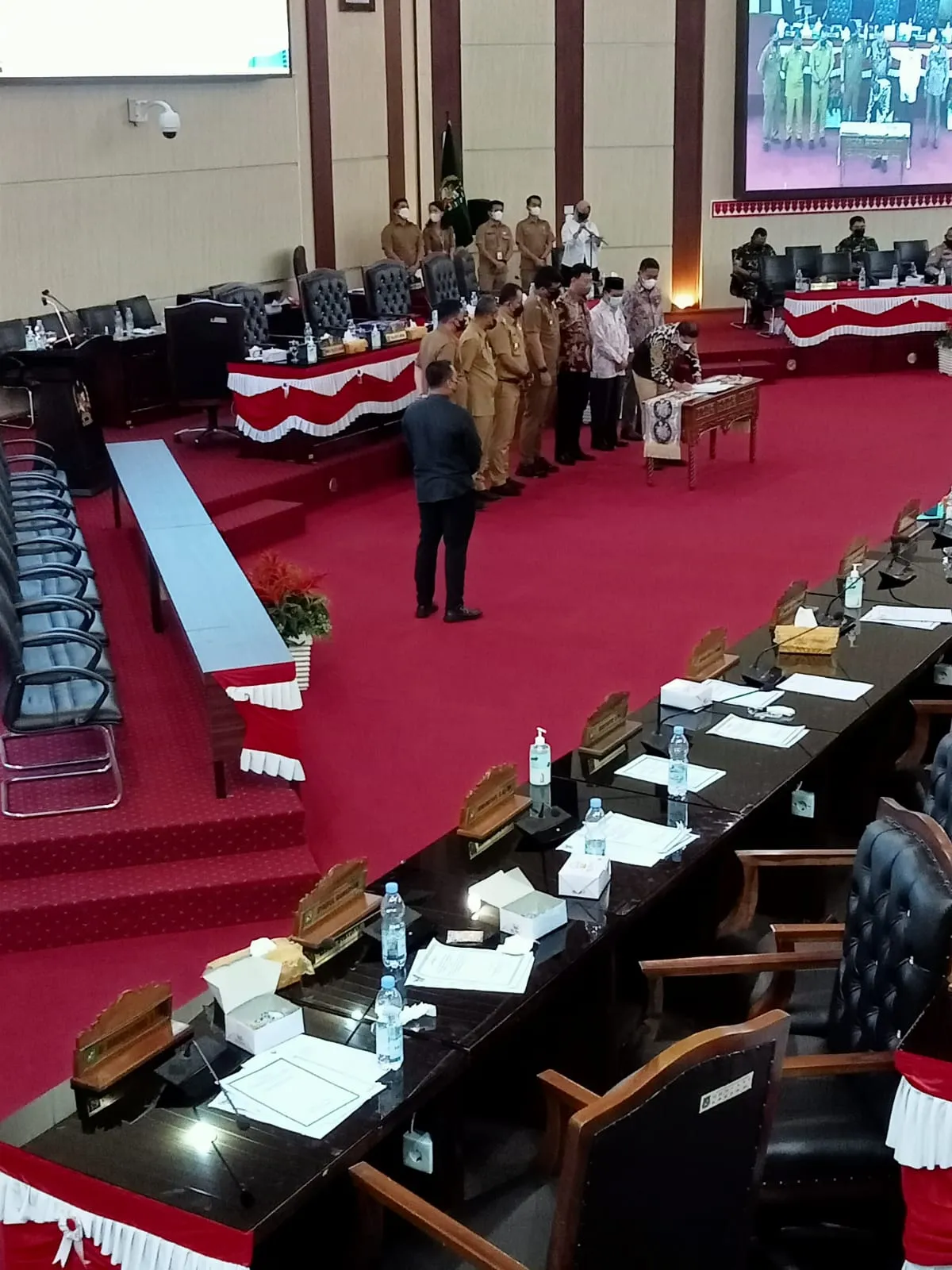 Ketua Fraksi Golkar Sampaikan Perubahan Anggaran APBD TA 2022