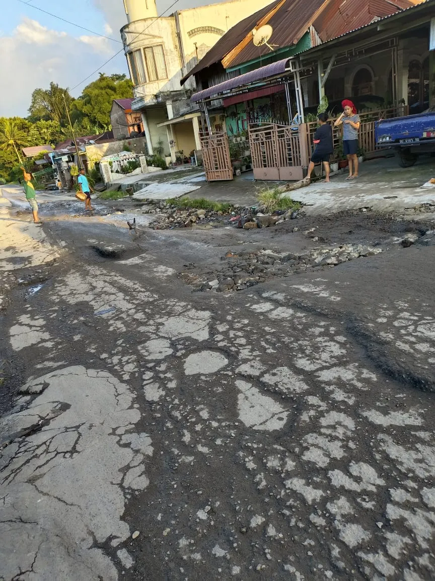 Jalan Provinsi Rusah Parah, DPRD Dan Bupati Ancam Demo Ke Kantor Gubsu