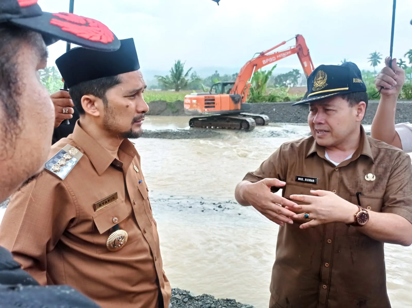 Bupati Agara Tinjau Lokasi Banjir