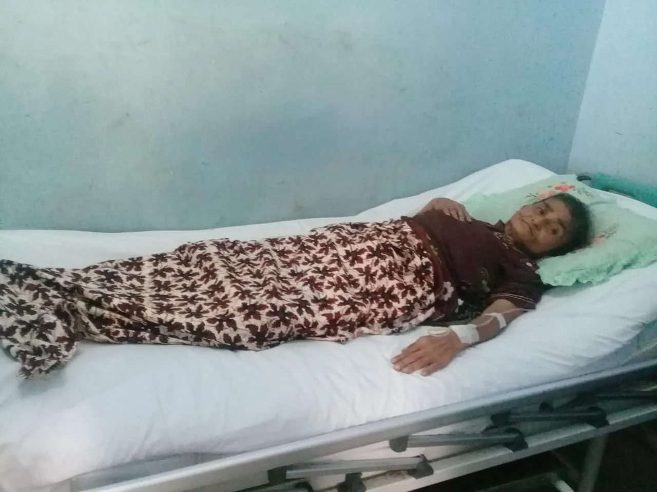 Nenek Mengidap Penyakit Aneh Dibawa Ke RSUD Panyabungan
