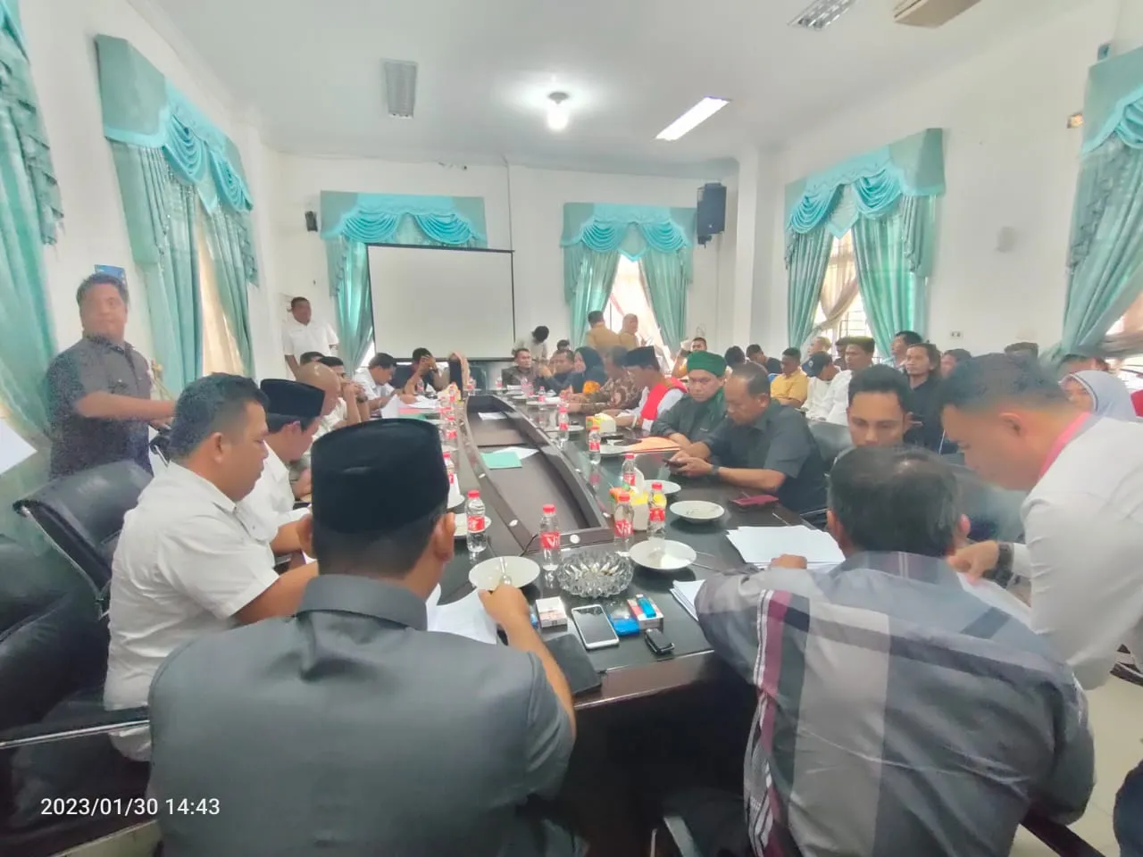 Jelang RDP Ketua Komisi "A"  DPRK Agara Usir Wartawan