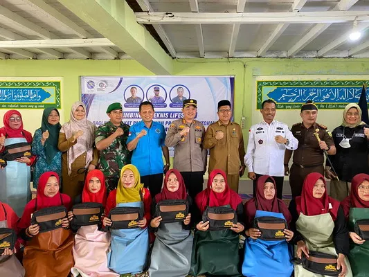 BNNK Gayo Lues Gelar Bimbingan Teknis Pengolahan Kerupuk Opak