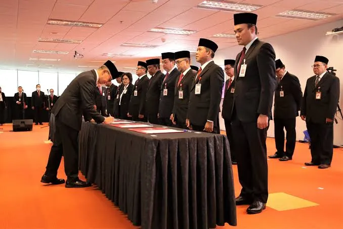 OJK Lantik 22 Pejabat, Termasuk Kepala Regional 5 Sumbagut