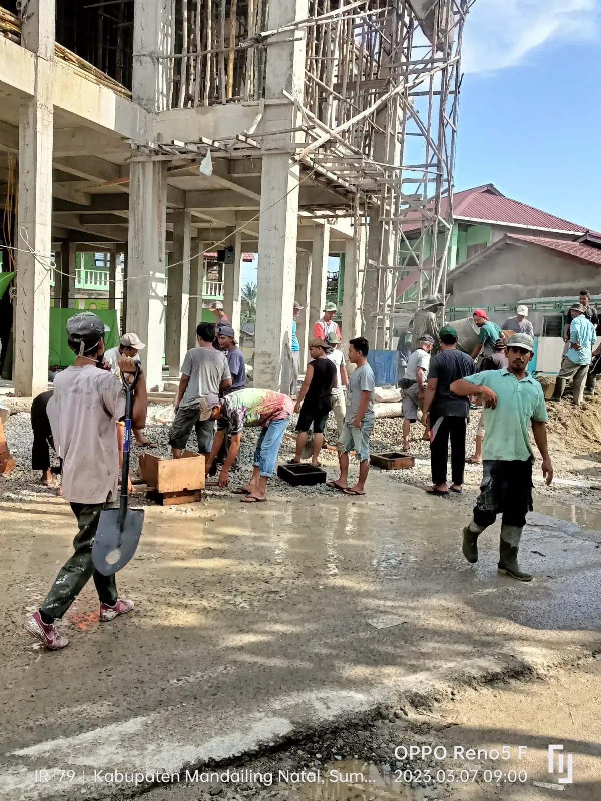 Pembangunan Masjid Al-Abshor Aekgaloga Hampir 40 Persen