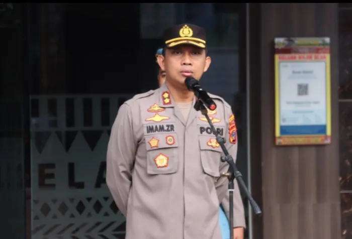 Kapolres Tapsel Janjikan Berikan Dukungan Moril Bagi Anggota Yang Sakit