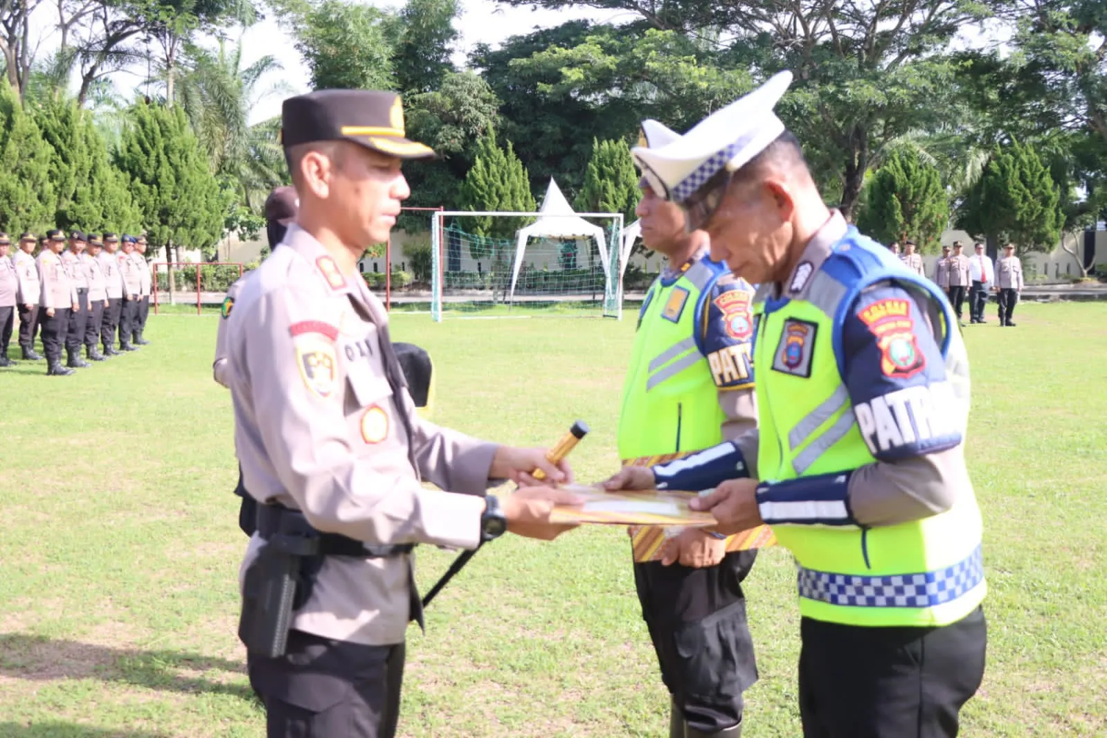 Polantas Sergai Tangkap Kurir Narkoba 28 Kg Dapat Piagan Penghargaan