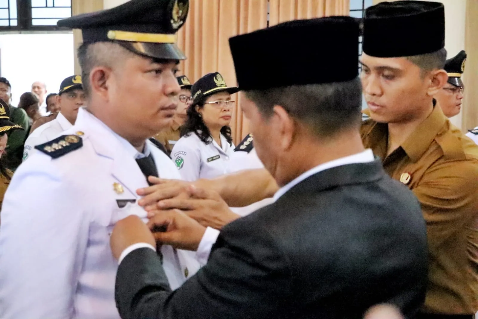 Bupati Simalungun Lantik 98 Pejabat Administrator dan Pengawas Serta 16 Kepala UPTD Puskesmas