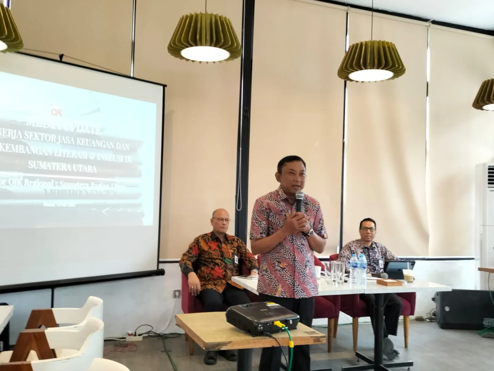 Masalah Perbankan dan Asuransi Dominasi Pengaduan ke OJK Sumbagut