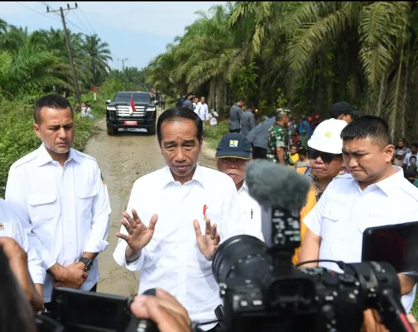 Jokowi Janjikan Rp800 M Untuk Perbaikan Jalan Di Sumut