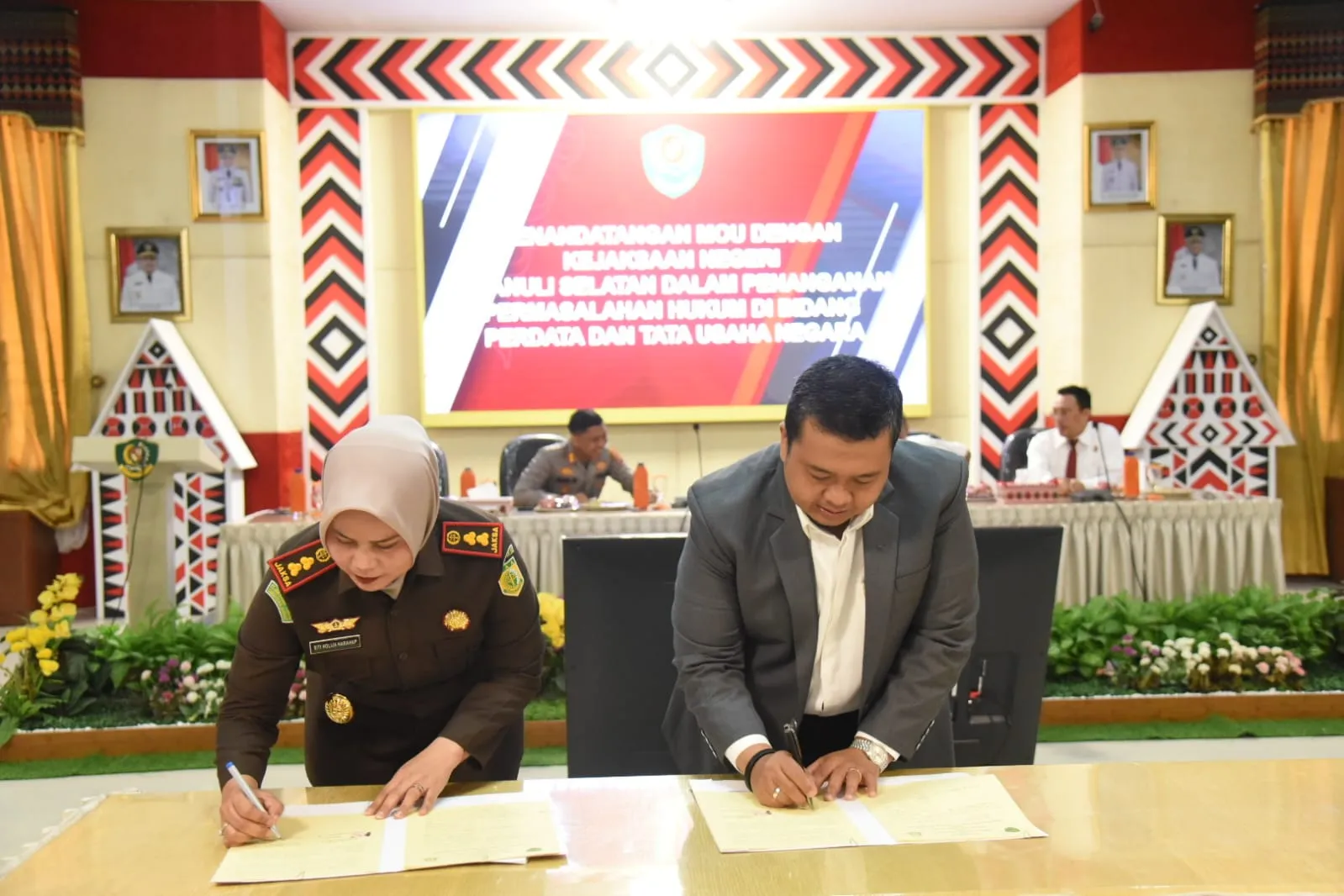 Bupati dan Kajari Tandatangani Mou Penanganan Masalah Hukum di Tapsel