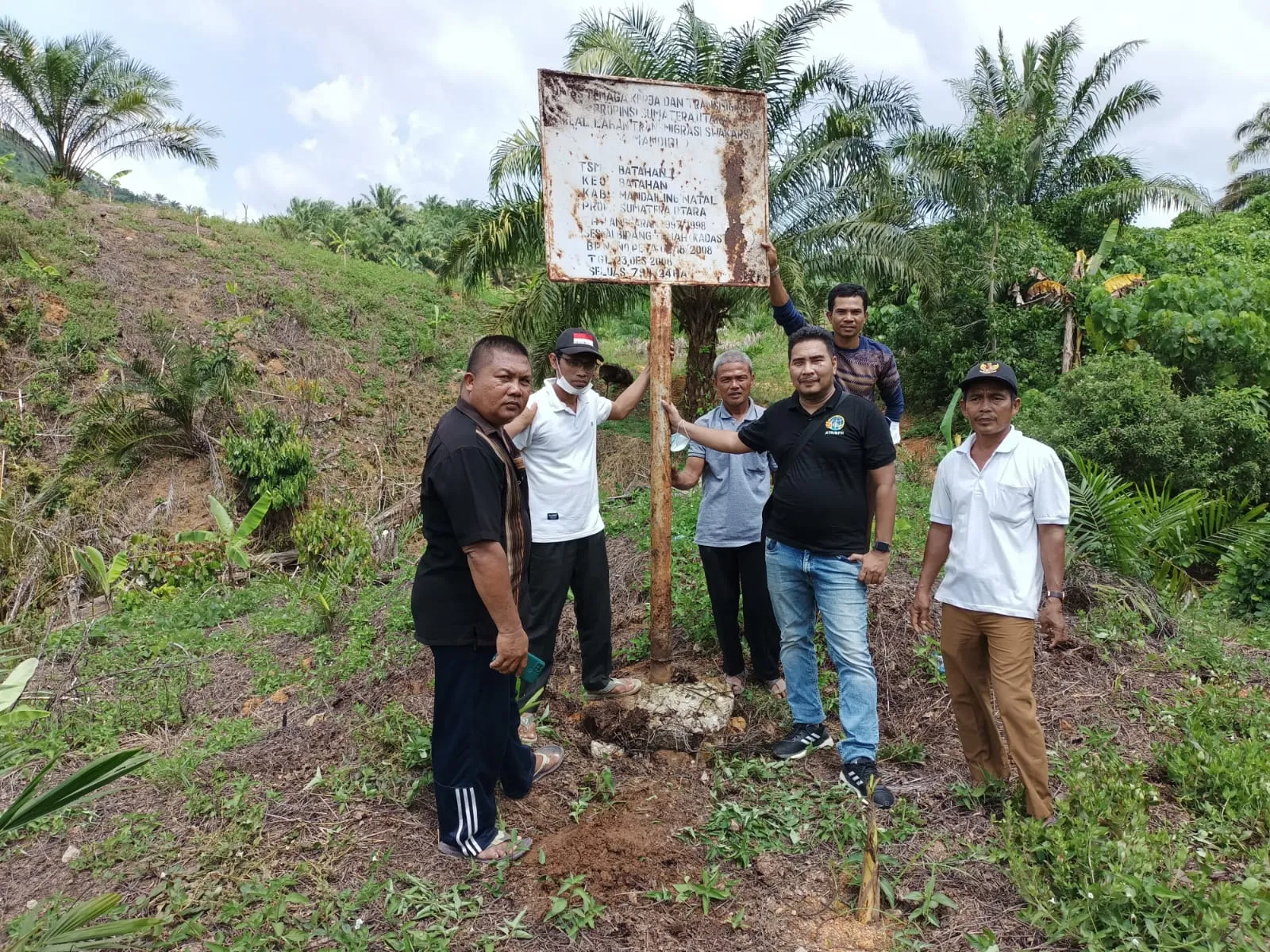 Perusahaan Raksasa Dituding 'Serobot' Lahan 363 KK Batahan I
