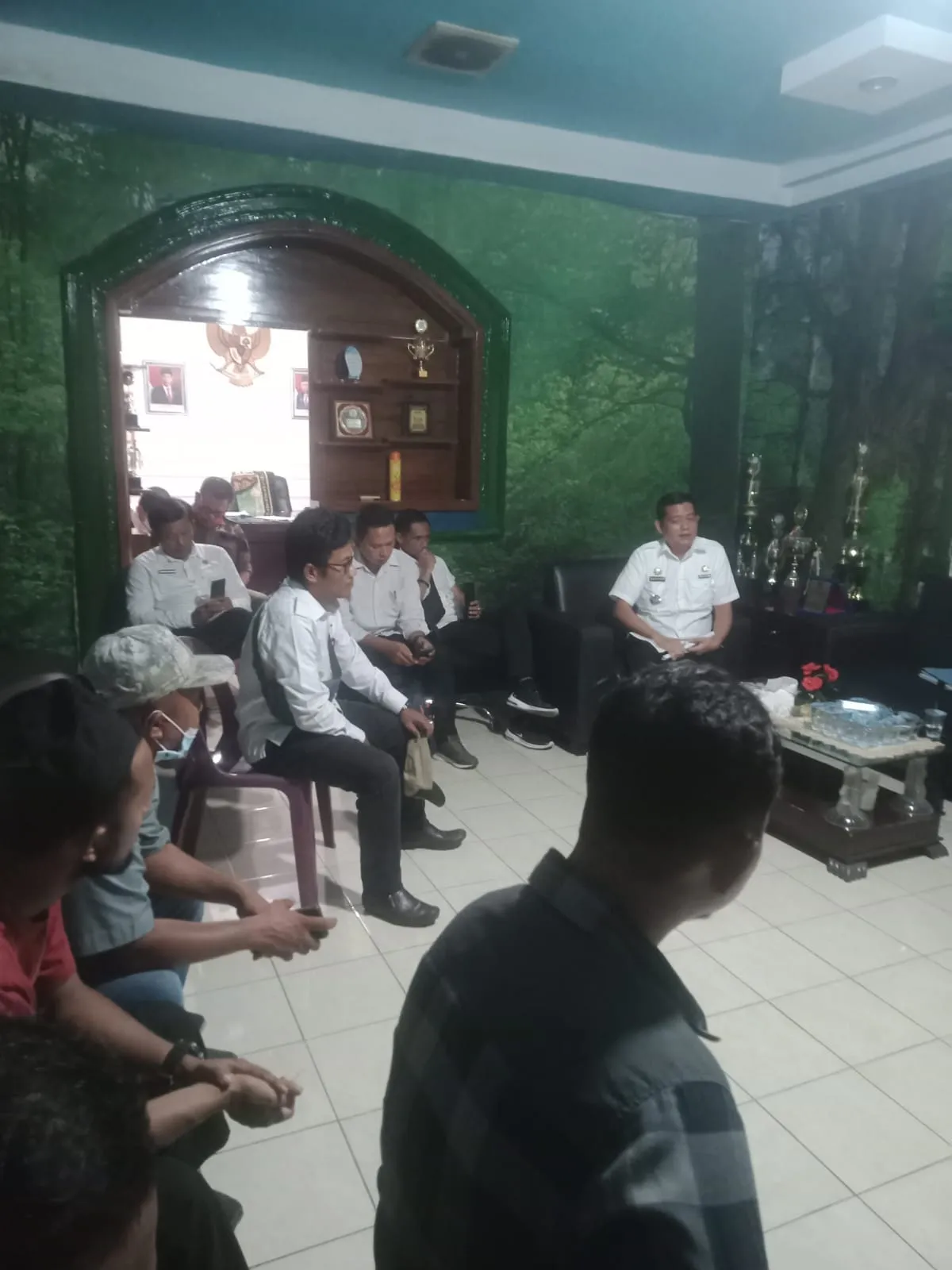 Puluhan Warga Desa Muliorejo Datangi Kantor Camat Sunggal