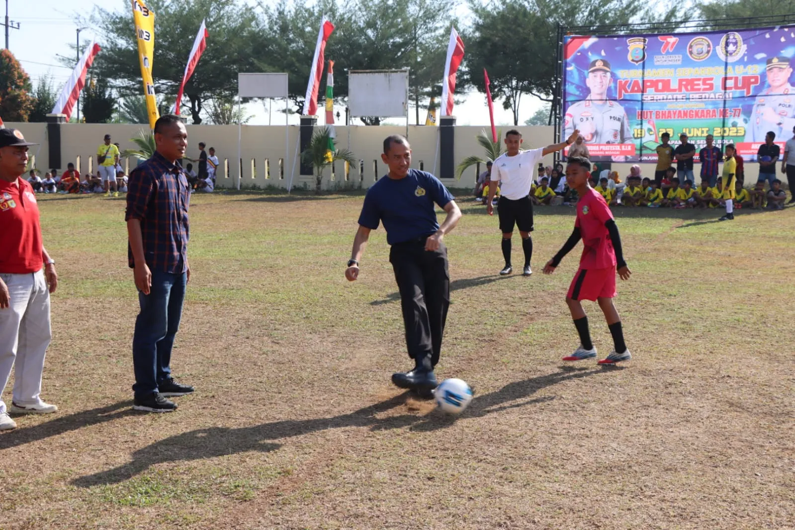 Kapolres Sergai Resmi Buka Pertandingan Sepakbola U-12.