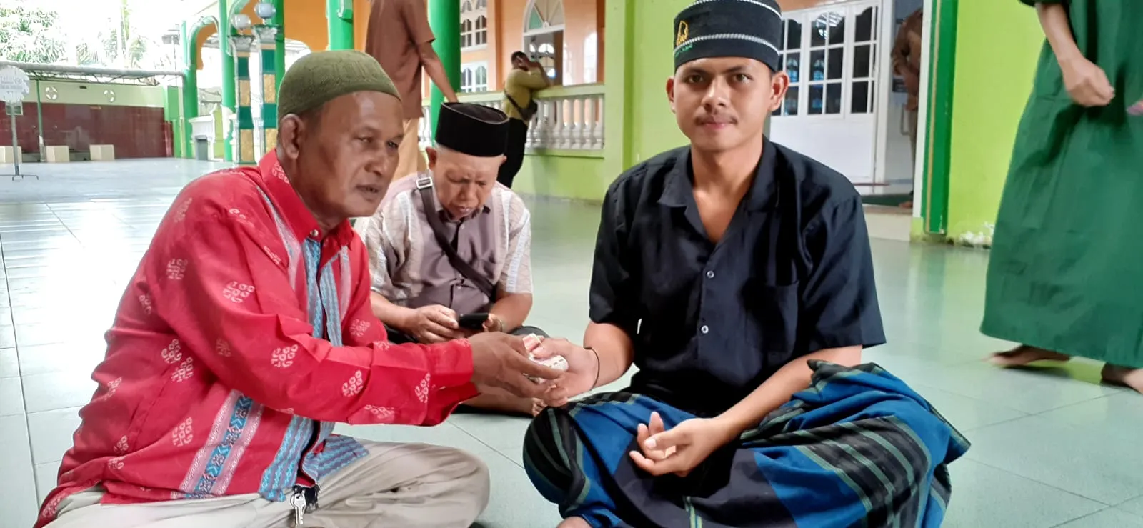 Joel Manik Ucapkan Dua Kalimat Syahadat 