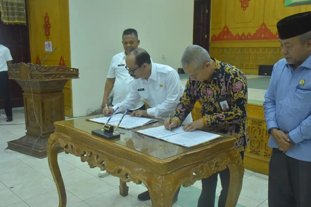 Pj Bupati Aceh Tamiang Teken MOU Bersama BSI