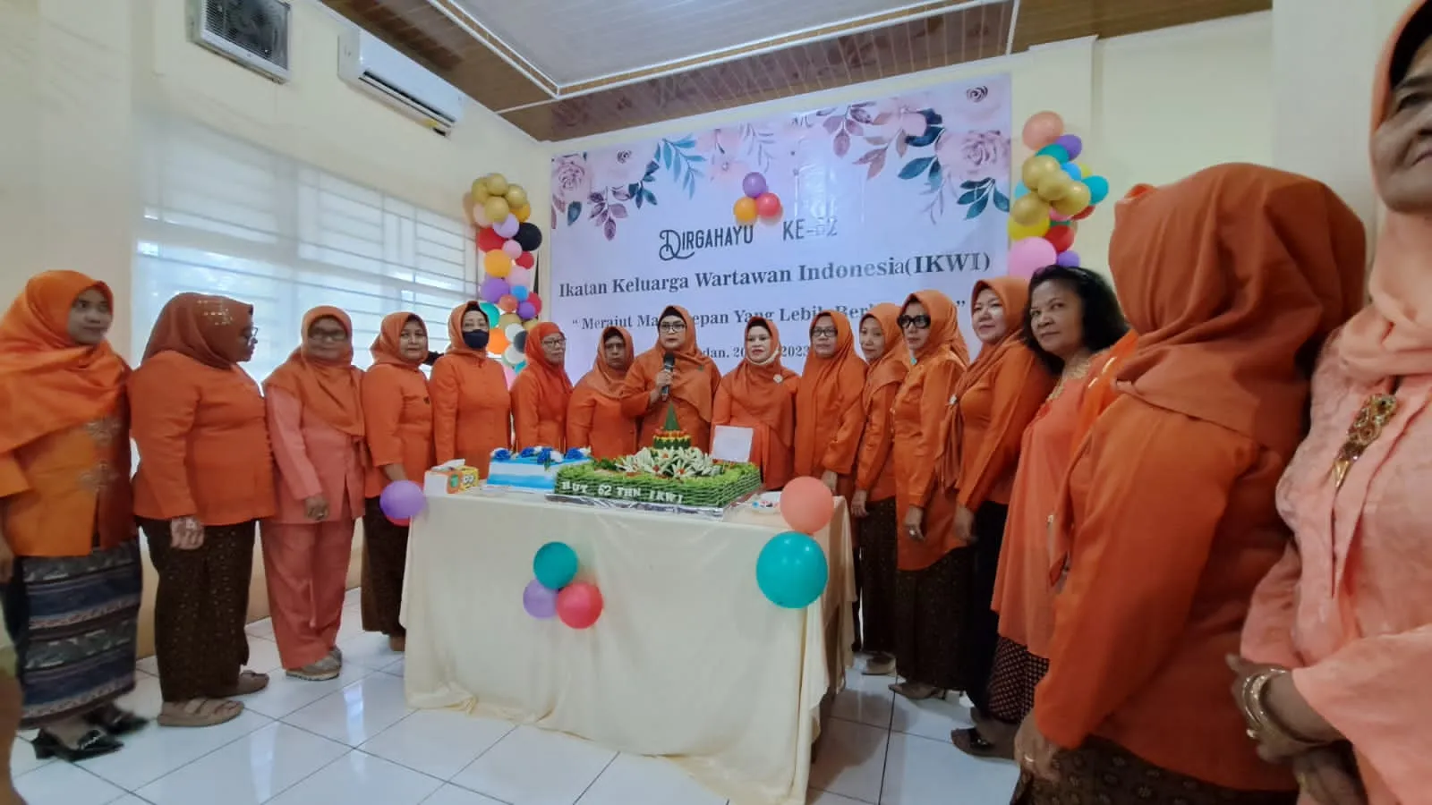 Rayakan HUT ke-62, IKWI Potong Tumpeng Secara Virtual