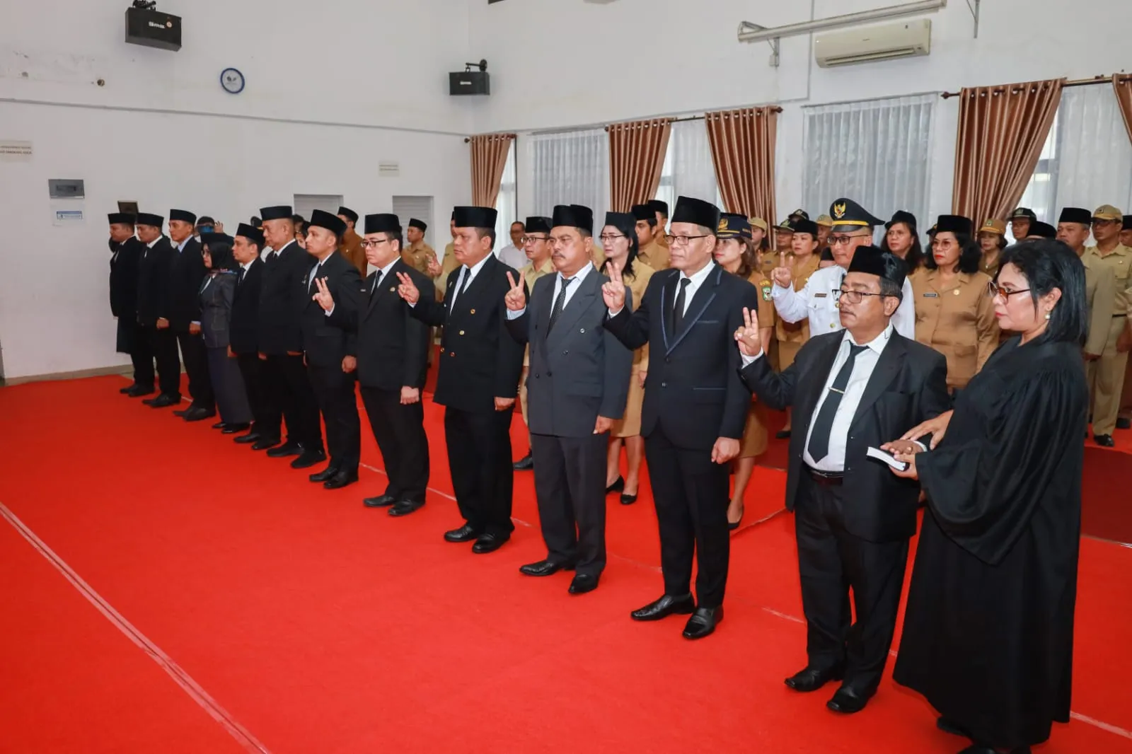 Wali Kota Lantik 54 JPT Pratama, Administrator, Pengawas, dan Fungsional