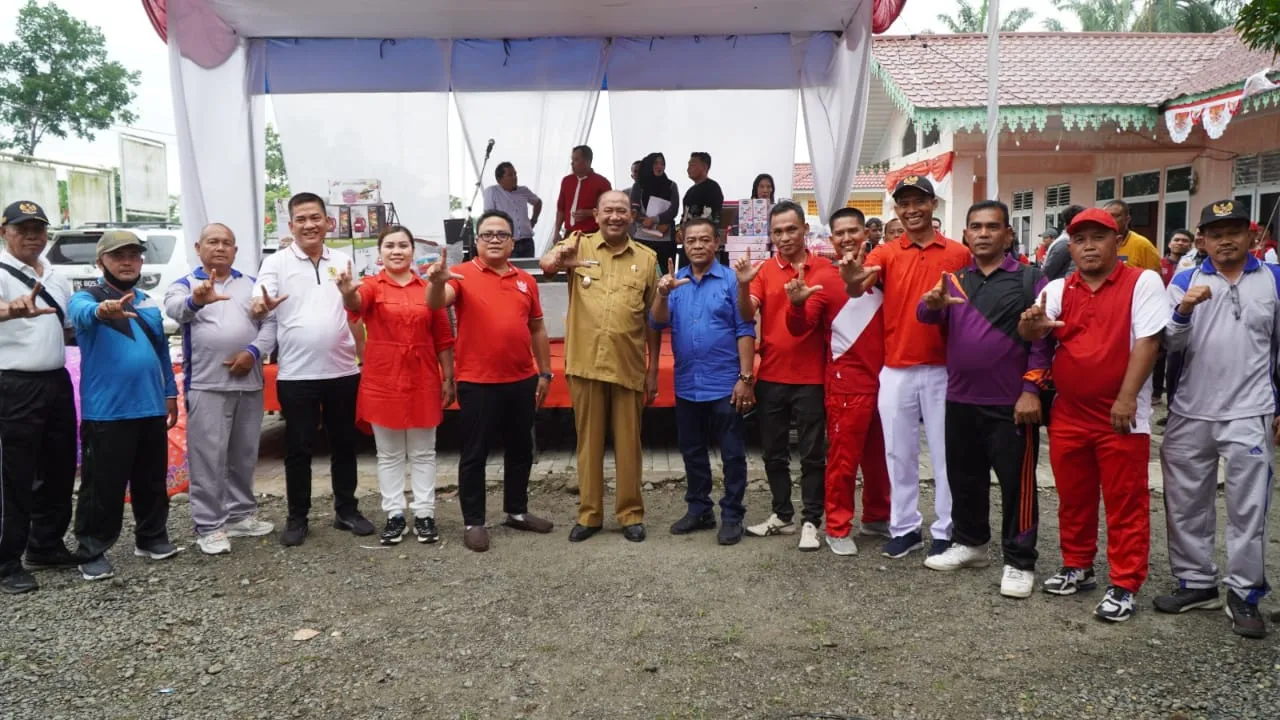 Syah Afandin Hadiri Pawai Karnaval di Sirapit 