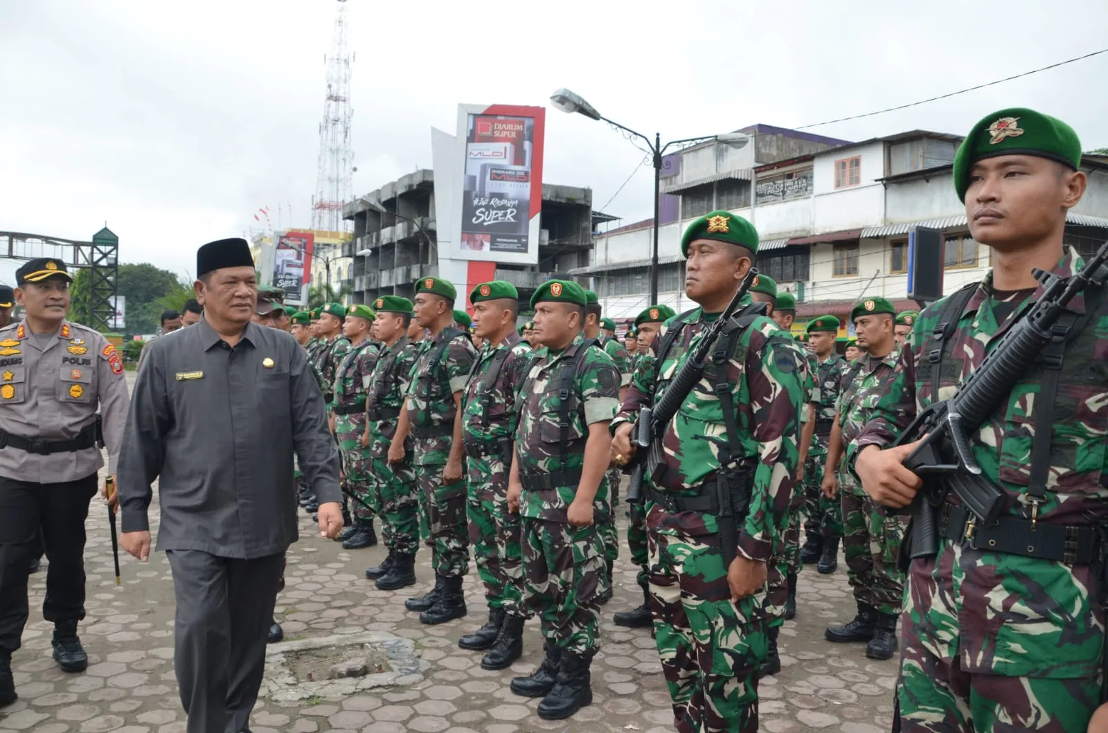 Wali Kota Padangsidempuan Pimpin Apel Pasukan Pengamanan Pilkades Serentak