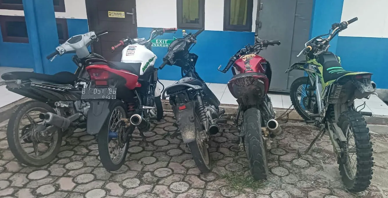 Sat Lantas Polres P.Siantar Gunakan Tilang Manual Amankan 5 Sepeda Motor