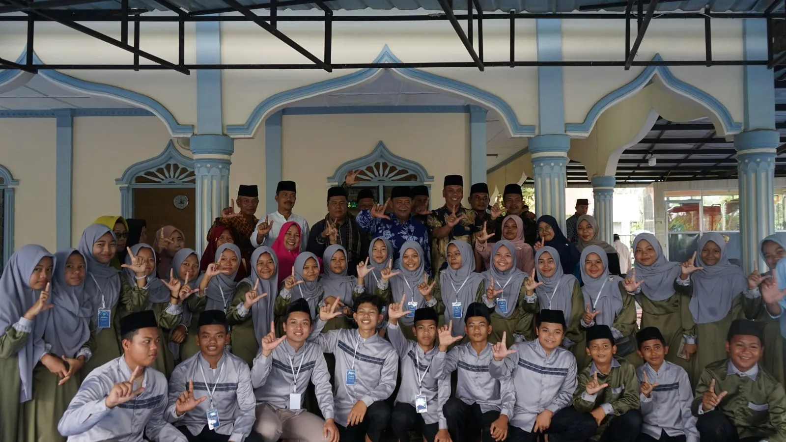 Hadiri Maulid Nabi , Warga Stabat Doakan Syah Afandin Kembali Jadi Bupati Langkat
