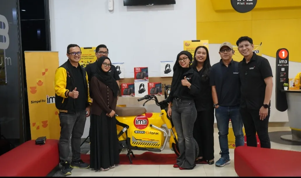 Program “IM3 Pasti Simpel” Bikin Pelanggan Sumatra Pulang Bawa Motor Listrik