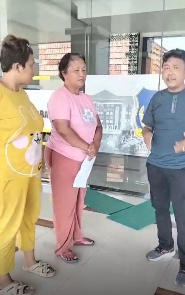 Anak Pelajar SLB Butuh Bantuan, Dibawa Ibunya Jumpai Wali Kota Tebingtinggi, Namun Belum Diterima