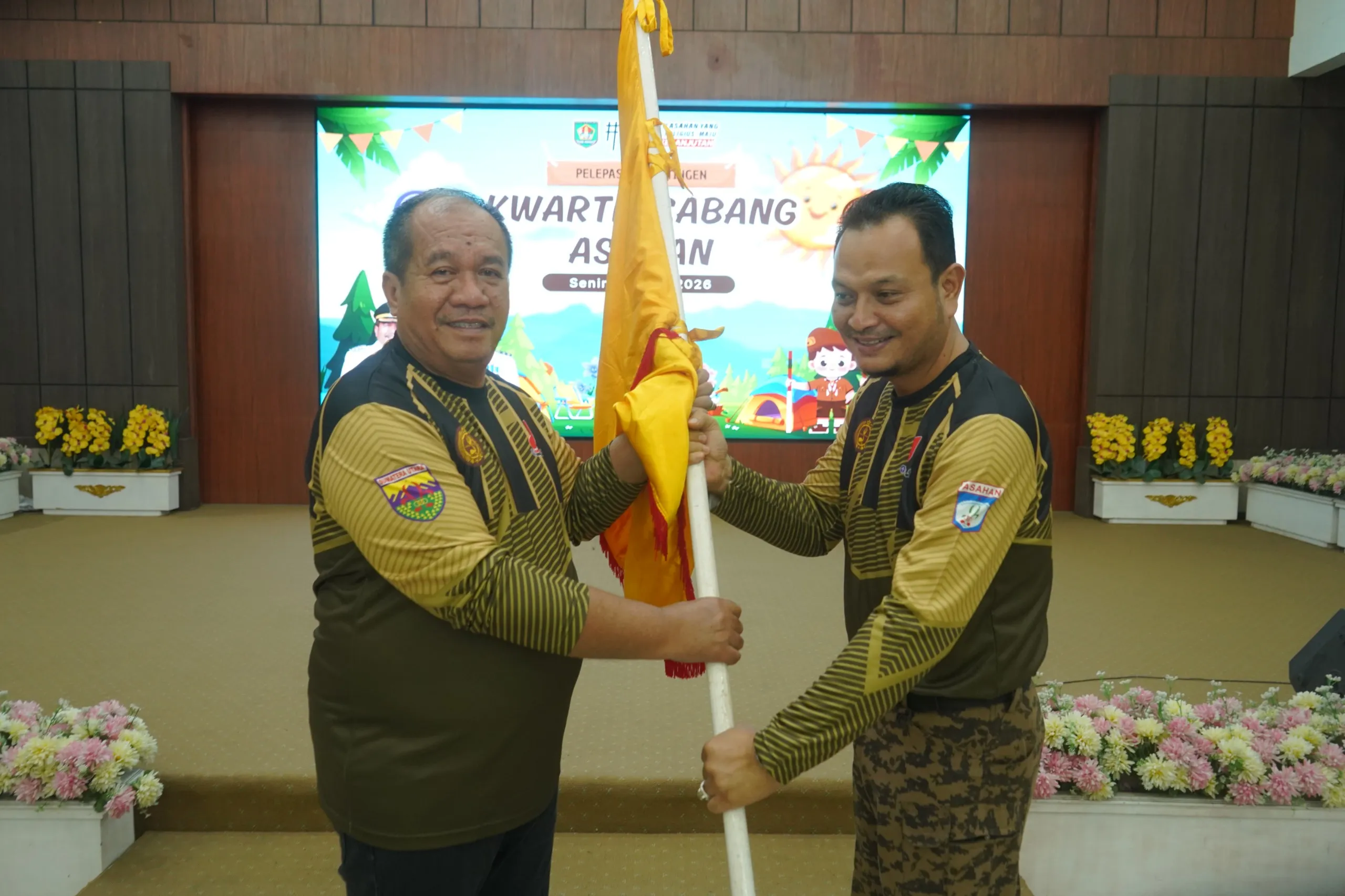 Bupati Asahan Lepas Kontingen Kwartir Cabang Pramuka Jambore Daerah XI Sumut